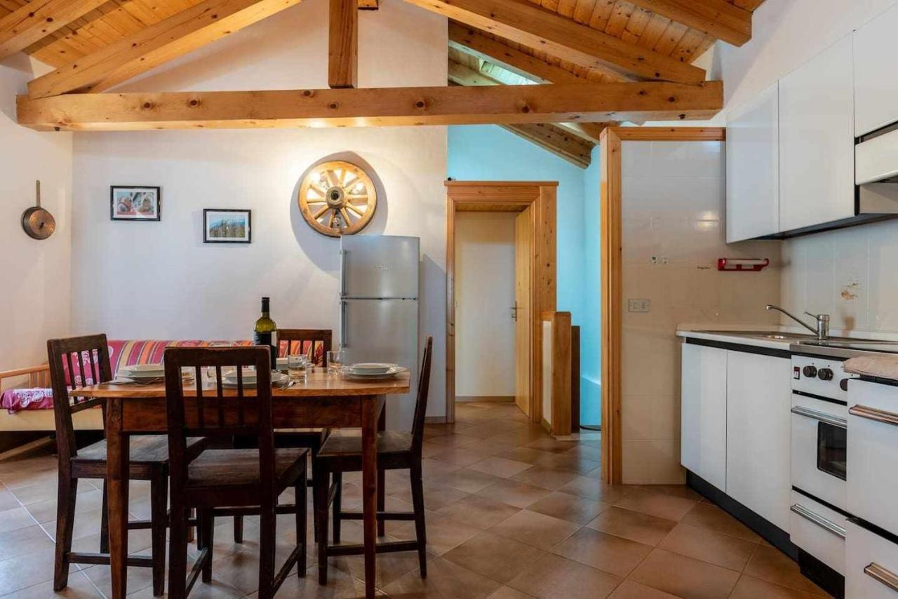Dimora Al Portico Cloz Ospitar Apartment Bagian luar foto
