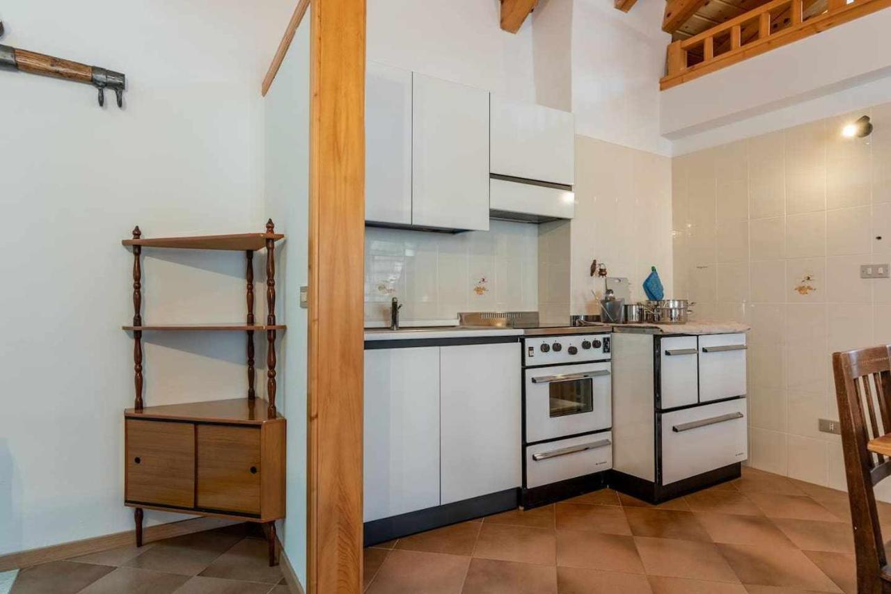 Dimora Al Portico Cloz Ospitar Apartment Bagian luar foto