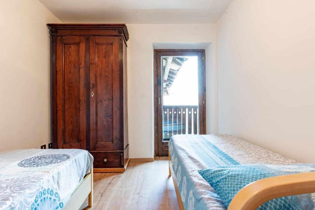 Dimora Al Portico Cloz Ospitar Apartment Bagian luar foto